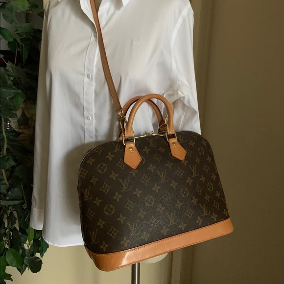 Louis Vuitton Handbags - Louis Vuitton Alma PM